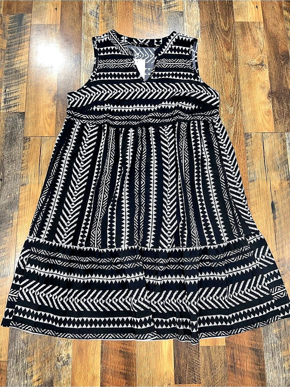 BLOOMCHIC Geometric Dress in Black & White Size XL (14-16) NWT